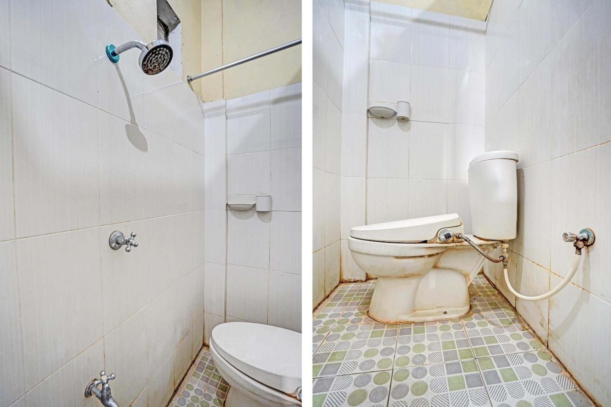 Oyo 91572 Kost Esklusif Barokah Hotel Pasuruan Ngoại thất bức ảnh